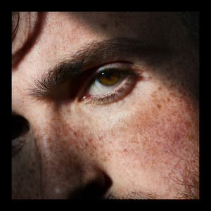 妲己把裤子脱了打开腿让人
