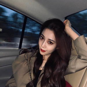 妲己把裤子脱了打开腿让人
